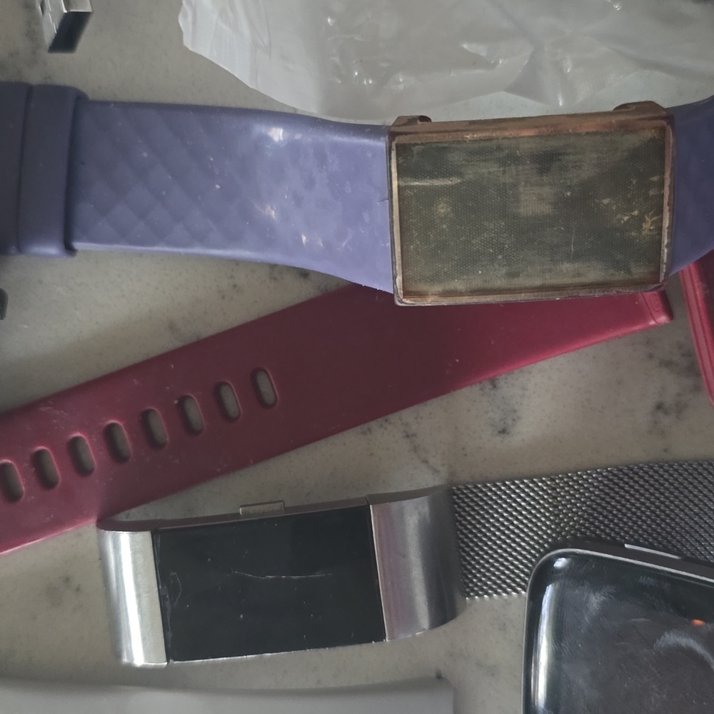 As is fitbit bundle - Picture 3 of 5